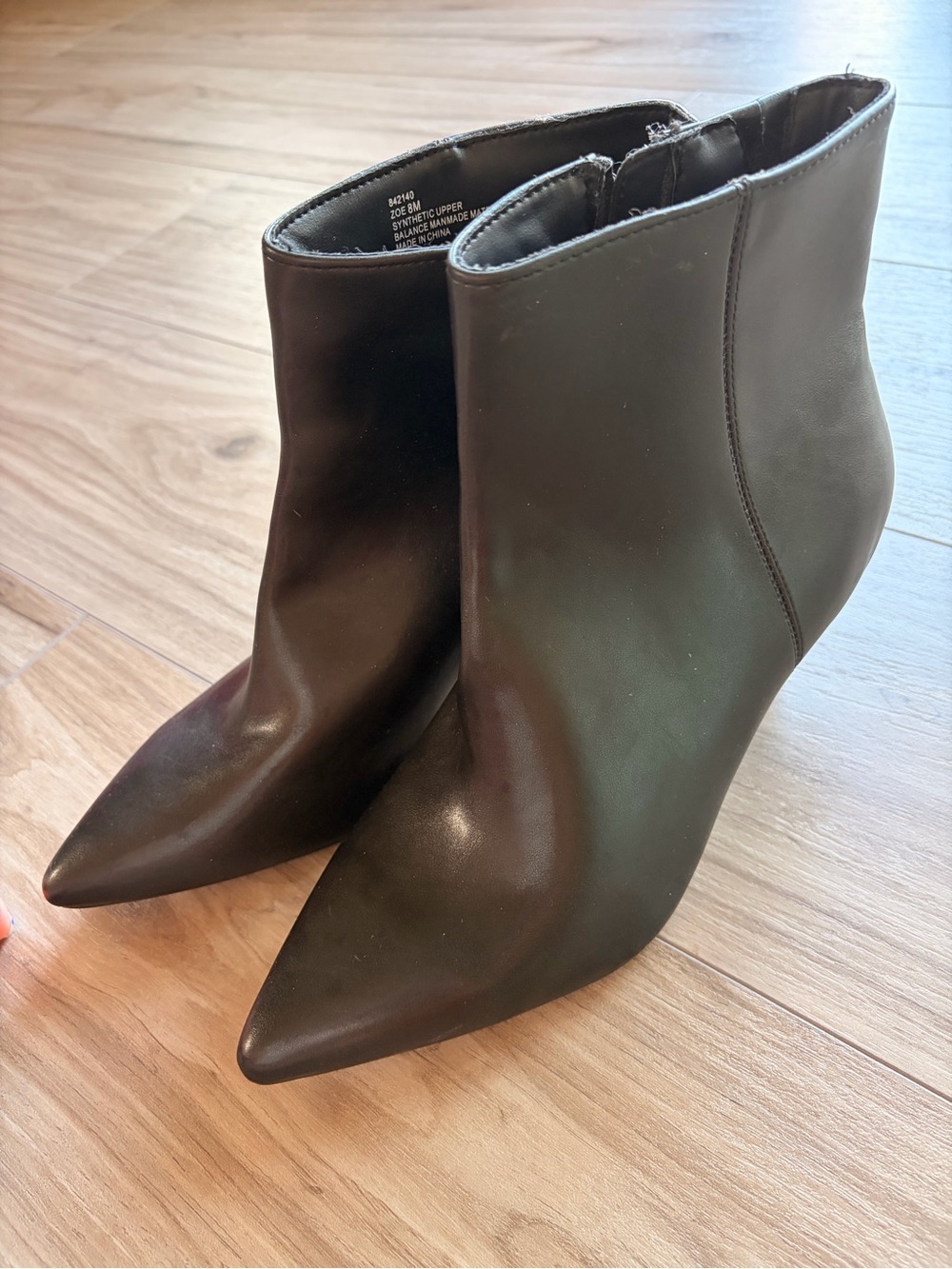 Rachel Zoe Black Pointed Toe Kitten Heel Ankle Boots Size 8 NWT